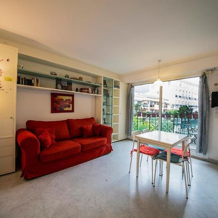 Victoria Appartement ม็องตง ภายนอก รูปภาพ