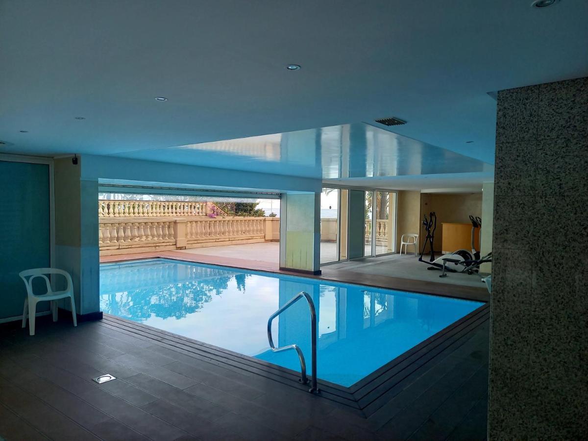 Victoria Appartement ม็องตง ภายนอก รูปภาพ