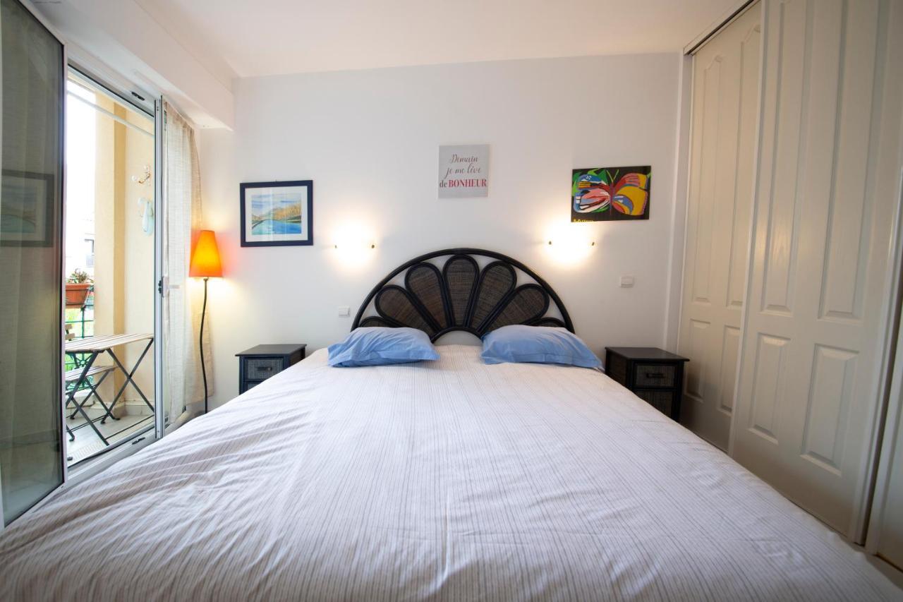 Victoria Appartement ม็องตง ภายนอก รูปภาพ