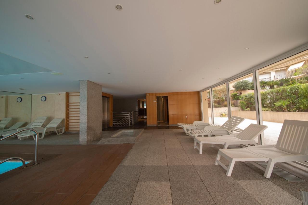 Victoria Appartement ม็องตง ภายนอก รูปภาพ