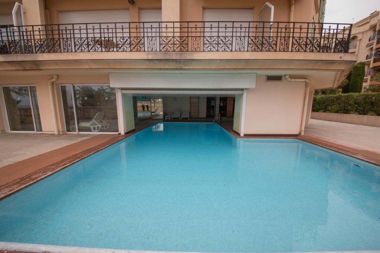 Victoria Appartement ม็องตง ภายนอก รูปภาพ